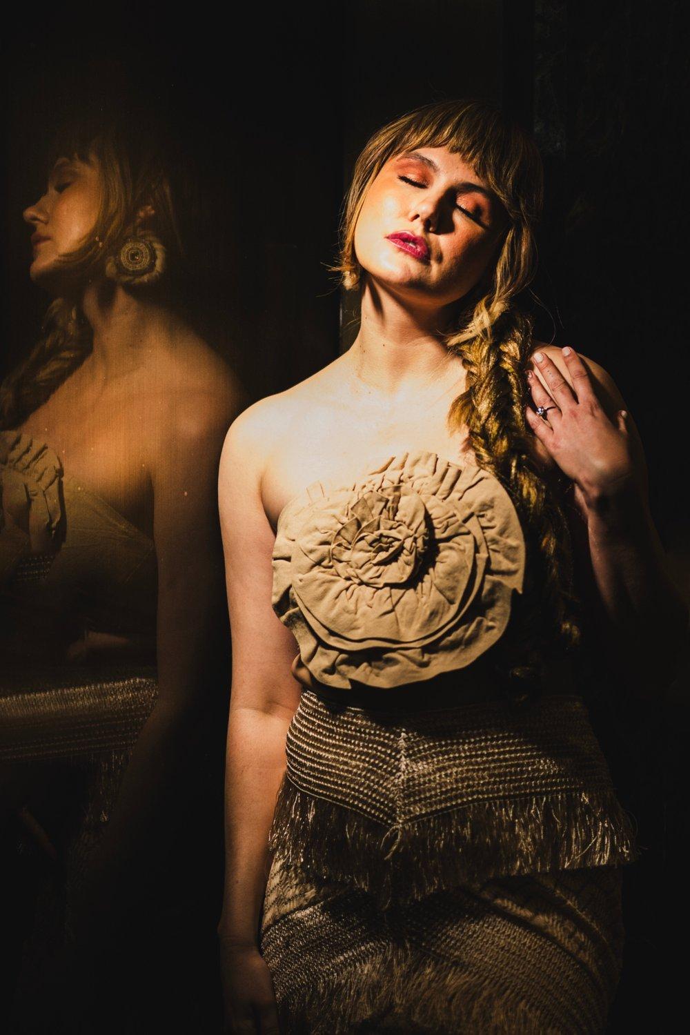 carousel-hero-element image-3