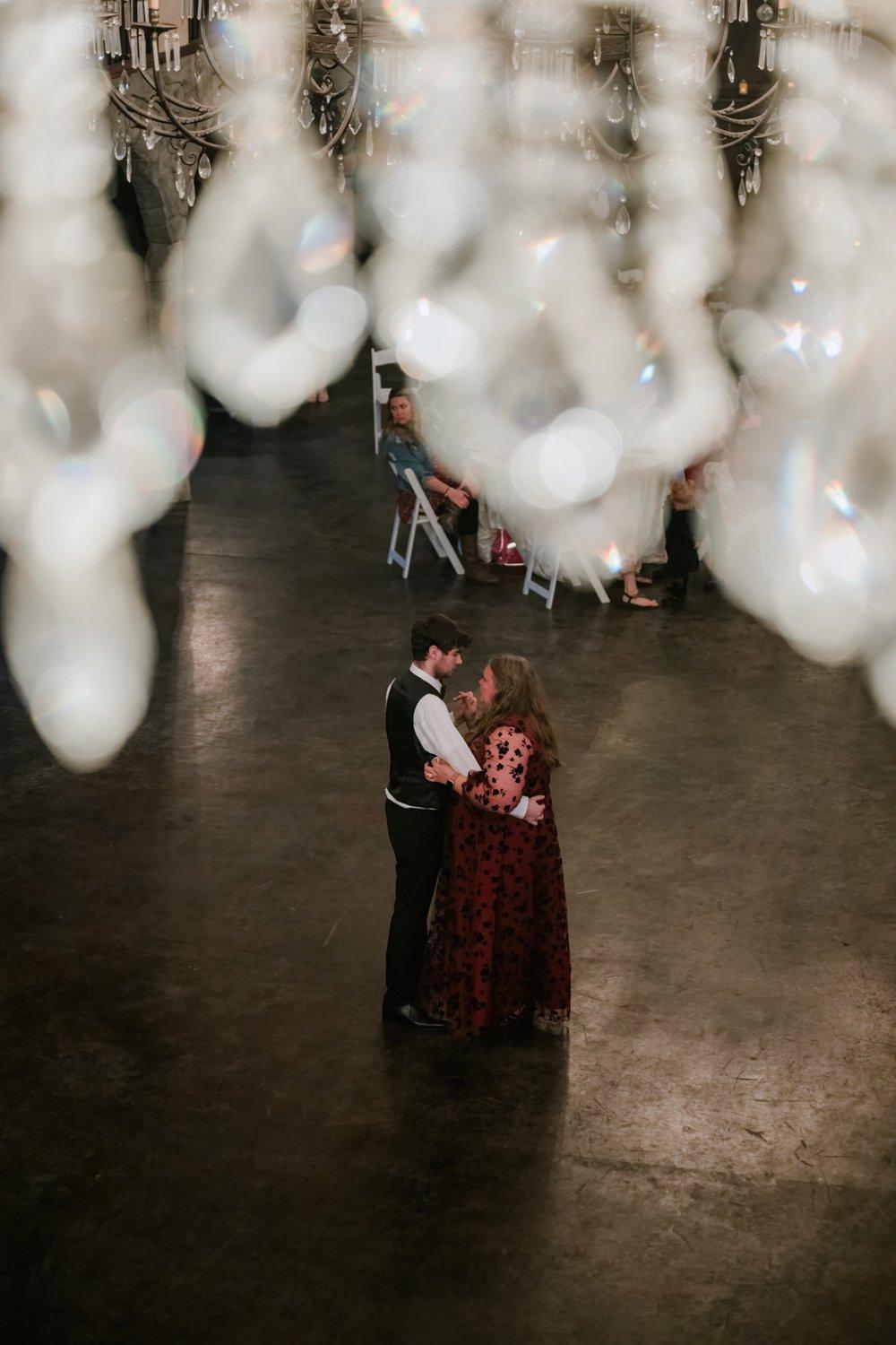 carousel-hero-element image-18