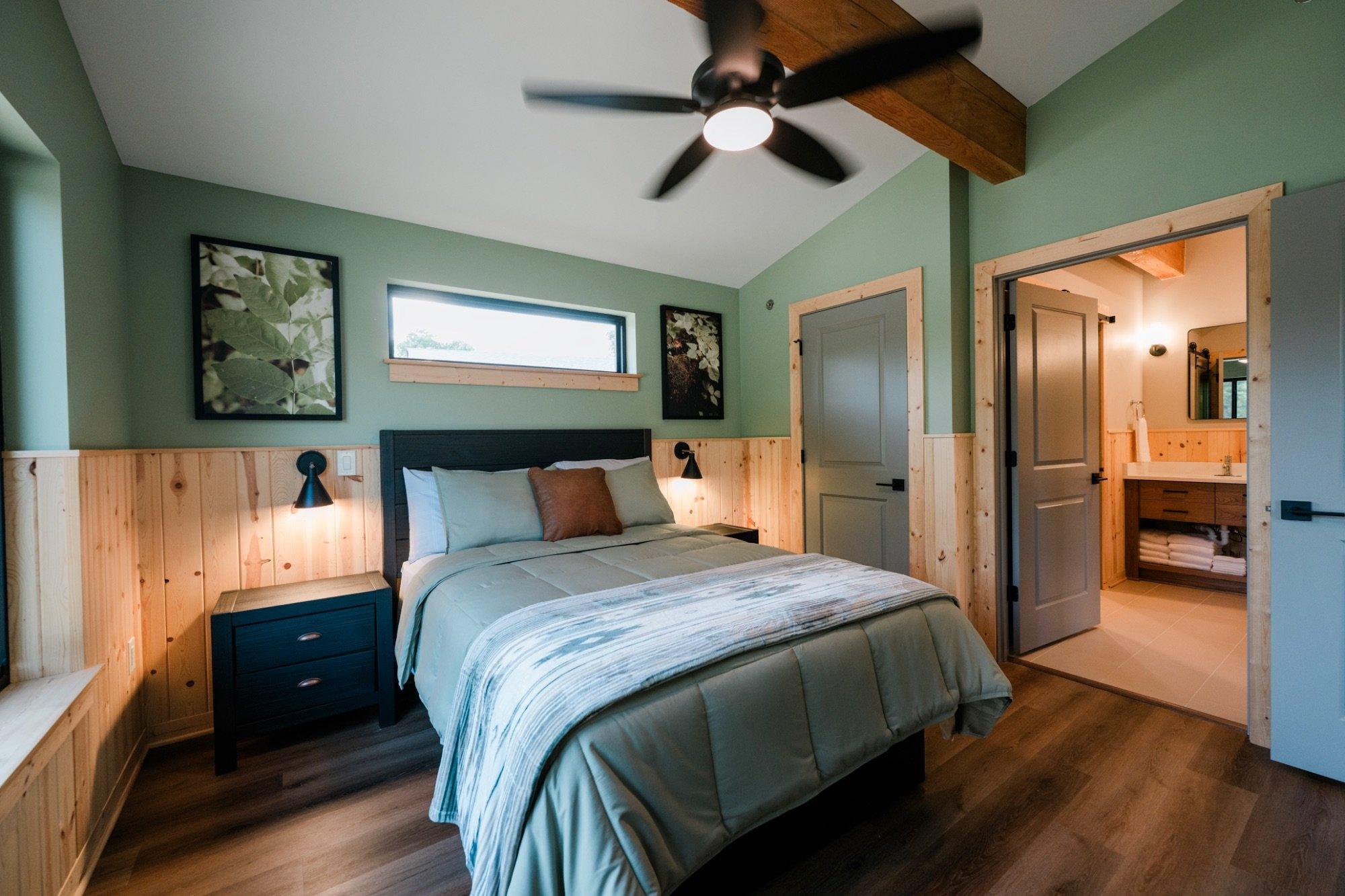 carousel-hero-element image-18