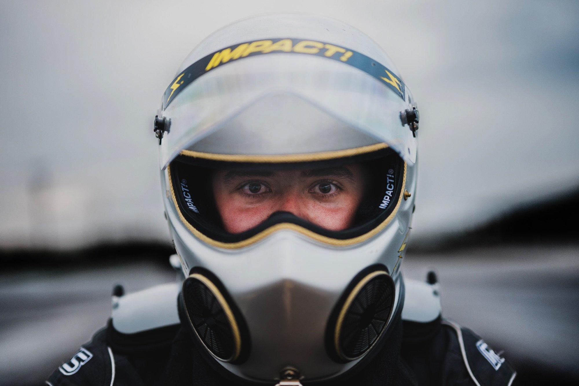 carousel-hero-element image-0