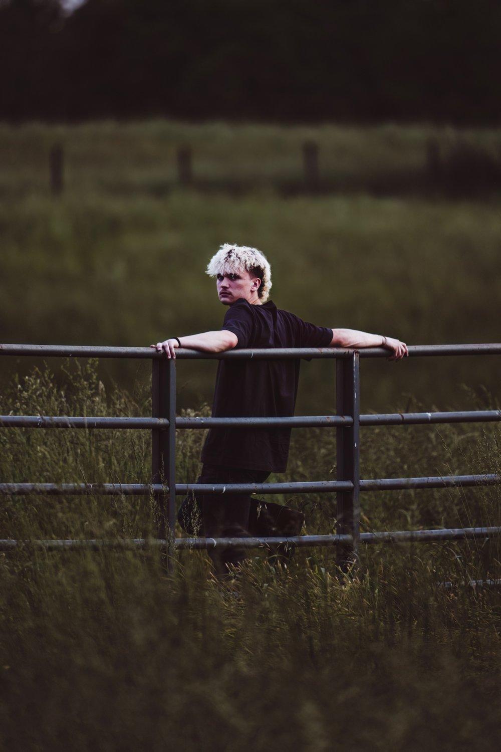 carousel-hero-element image-13